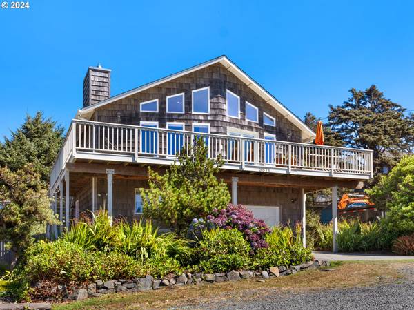 3571 PACIFIC AVE, Cannon Beach, OR 97110