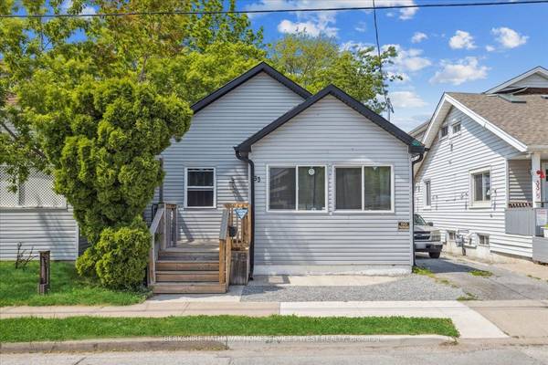 33 North ST, St. Catharines, ON L2R 2S3