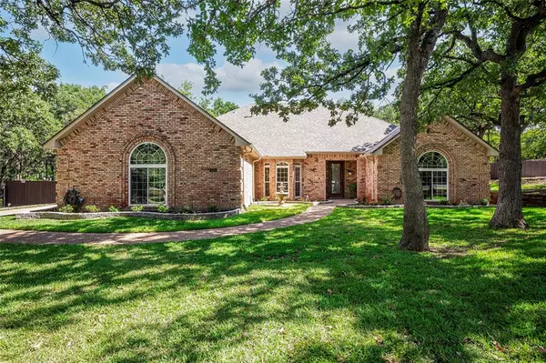 185 Fawn Hollow Drive, Argyle, TX 76226