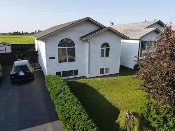 4412 56 AVE, High Prairie, AB T0G 1E0