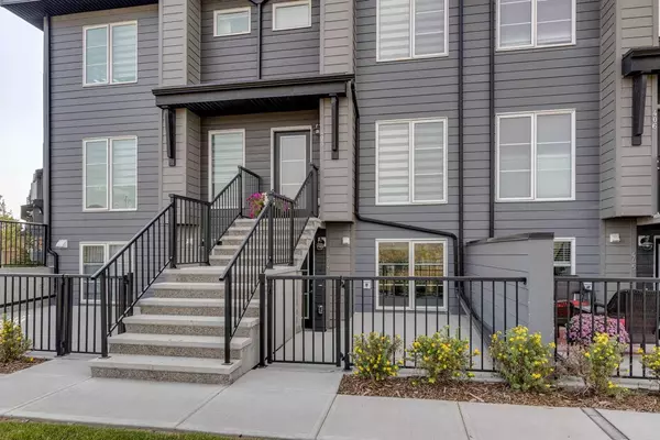 Calgary, AB T3L 0H5,260 Rowley WAY Northwest #404