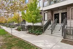 8 Drummond ST #422, Toronto W06, ON M8V 1Y8