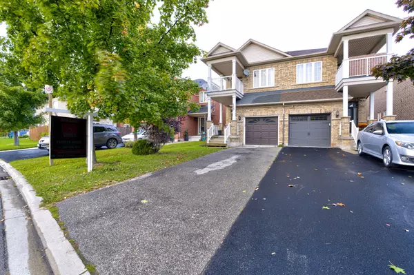 Mississauga, ON L5N 8P2,7327 Bread Fruit LN