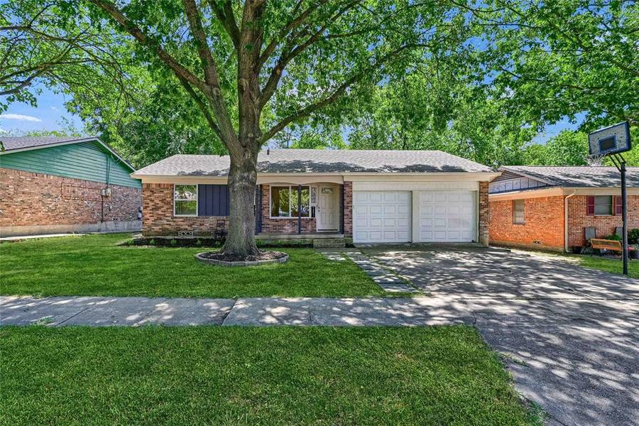 1422 Hillcrest Drive, Sherman, TX 75092