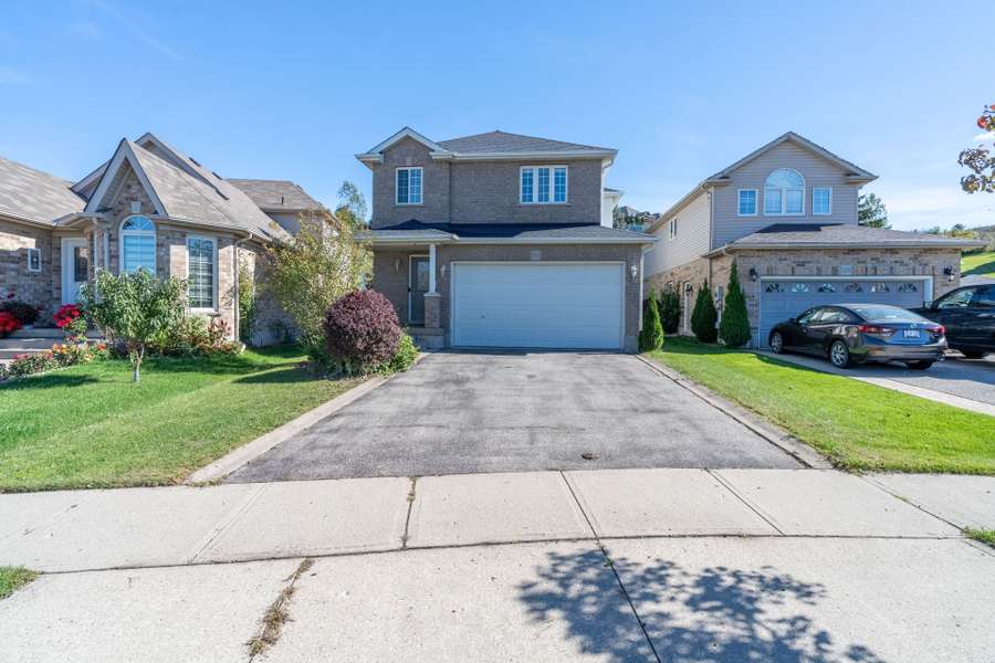 533 Langlaw DR, Cambridge, ON N1P 1H8