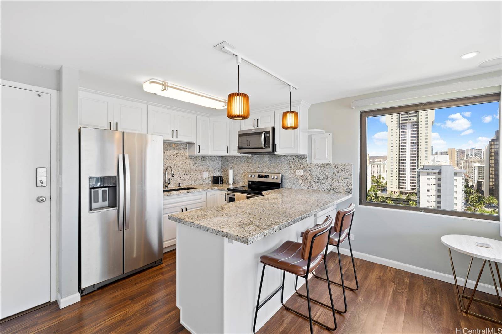Honolulu, HI 96815,2140 Kuhio Avenue #1702