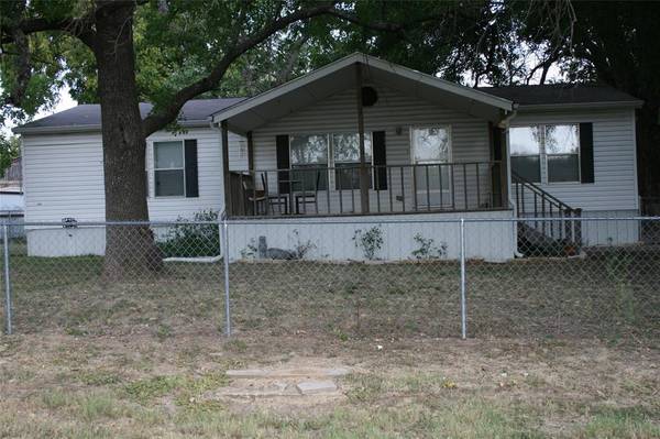 Graford, TX 76449,315 Peach Street