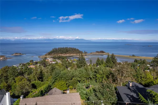 Nanaimo, BC V9T 4H5,208 Rockmount Pl