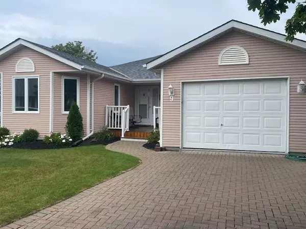 Prince Edward County, ON K0K 3L0,9 Quaker CT