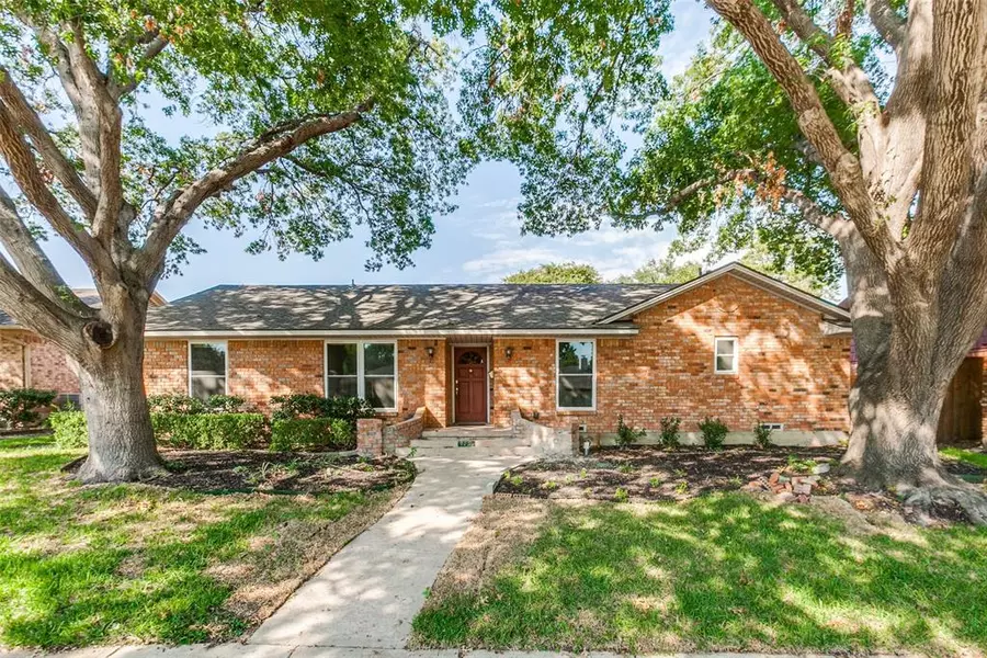 7739 La Manga Drive, Dallas, TX 75248