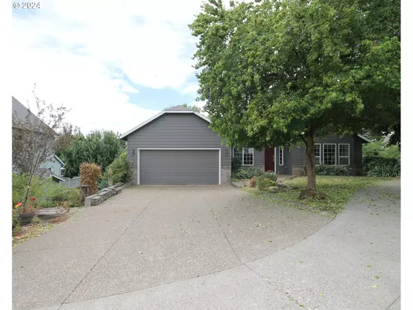 Dundee, OR 97115,1041 SW ARROWHEAD PL