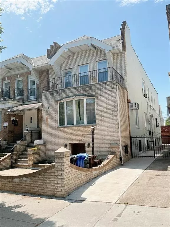 Brooklyn, NY 11228,1526 Bay Ridge Pkwy