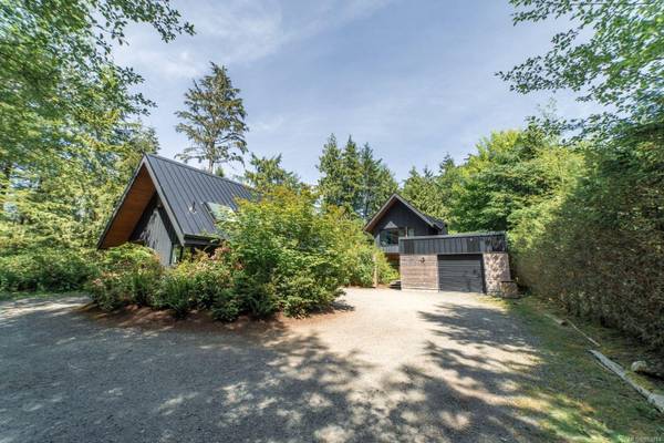 1156 Pacific Rim Hwy, Tofino, BC V0R 2Z0