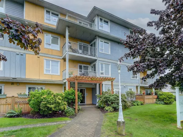 885 Ellery St #403, Esquimalt, BC V9A 4R8