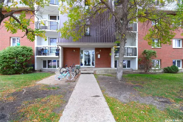 19 Centennial STREET #42, Regina, SK S4S 6K7