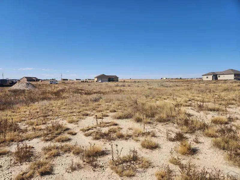 871 E Cholla Dr, Pueblo West, CO 81007