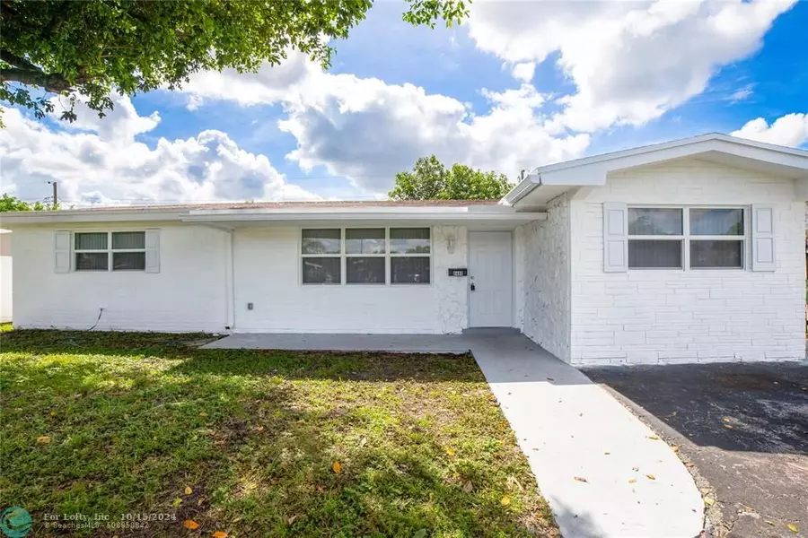 8480 NW 10th St, Pembroke Pines, FL 33024