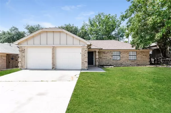 5721 Springtide Drive, Fort Worth, TX 76135