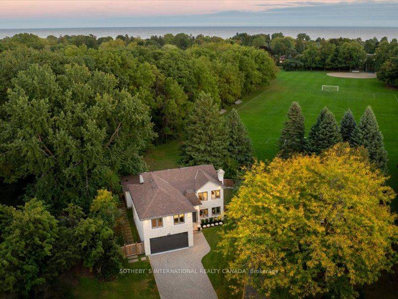 2410 Breton Close, Oakville, ON L6J 5N8