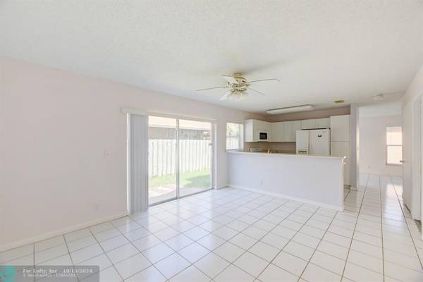 Pembroke Pines, FL 33025,280 SW 99th Ave