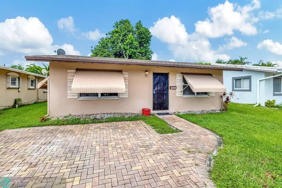 6103 NW 73rd Ter, Tamarac, FL 33321