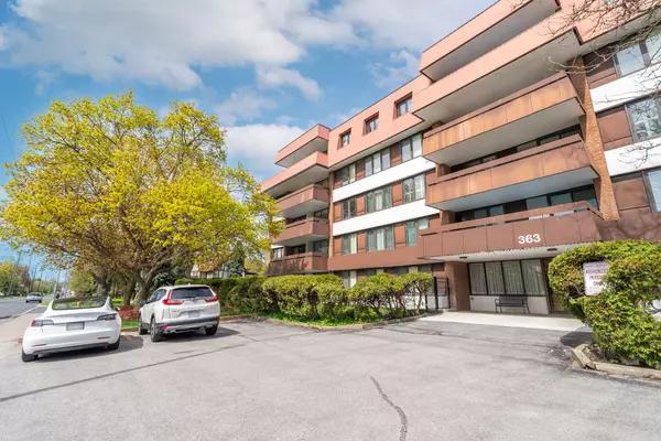 Oshawa, ON L1G 4T2,363 Simcoe ST N #305