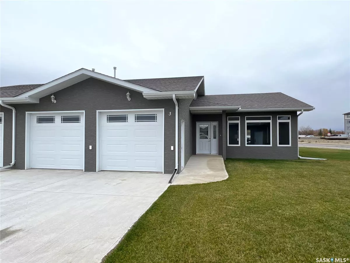 Estevan, SK S4A 3A5,2330 Morsky DRIVE #3