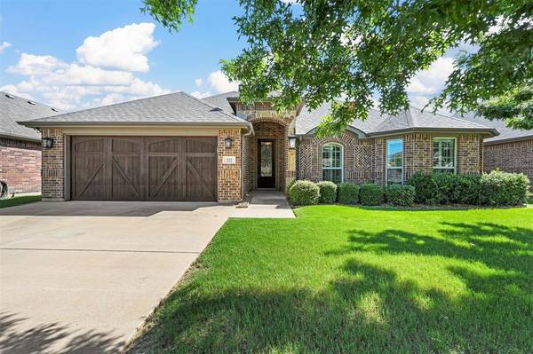 332 Madison Street,  Burleson,  TX 76028