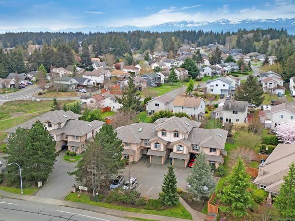 1275 Guthrie Rd #4, Comox, BC V9M 4E6