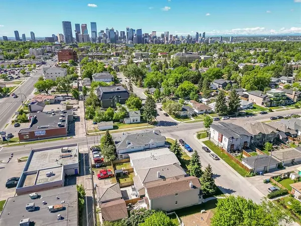 Calgary, AB T2M 2T5,2106 1 ST NW