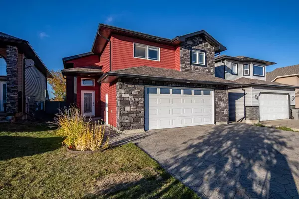 63 pinnacle lake DR, Grande Prairie, AB T8W0A9