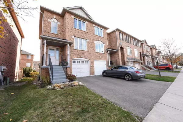 Brampton, ON L6V 4M7,2 Clay Brick CT #88