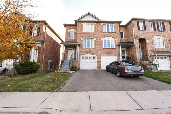 Brampton, ON L6V 4M7,2 Clay Brick CT #88