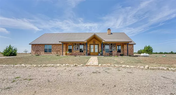 409 Shorty Lane, Italy, TX 76651