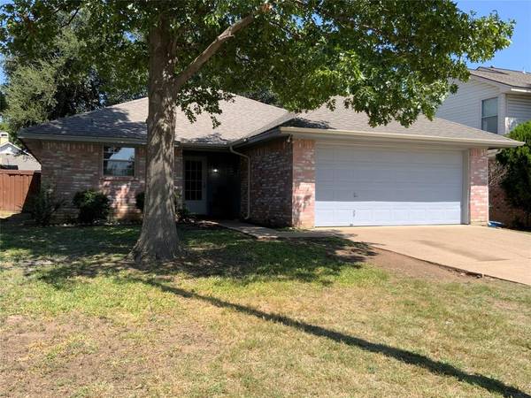 1400 Kynette Drive,  Euless,  TX 76040