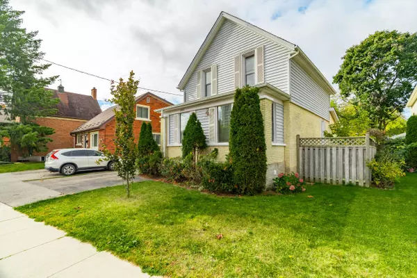 Kitchener, ON N2H 4E3,301 Ahrens ST W