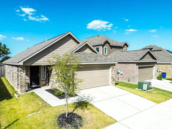 3706 Kings Drive,  Ennis,  TX 75119