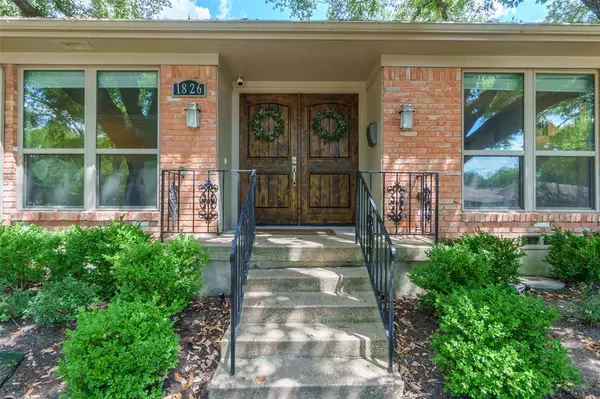 1826 Mapleton Drive,  Dallas,  TX 75228