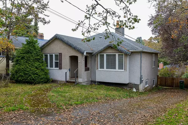 1230 Maywood Rd, Saanich, BC V8X 2R2