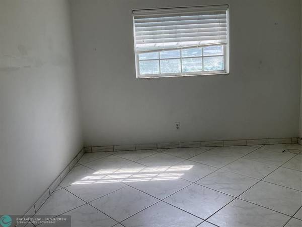 Lauderdale Lakes, FL 33319,4141 NW 44th Ave  #224