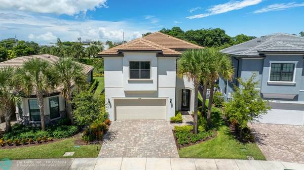 4658 Pinehurst Trl E, Oakland Park, FL 33309