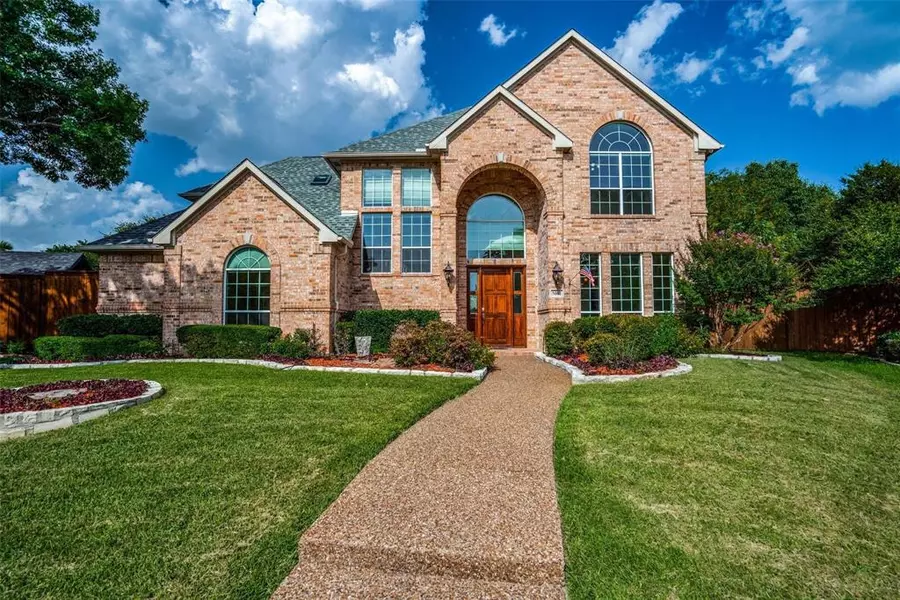 5001 Albany Drive, Plano, TX 75093