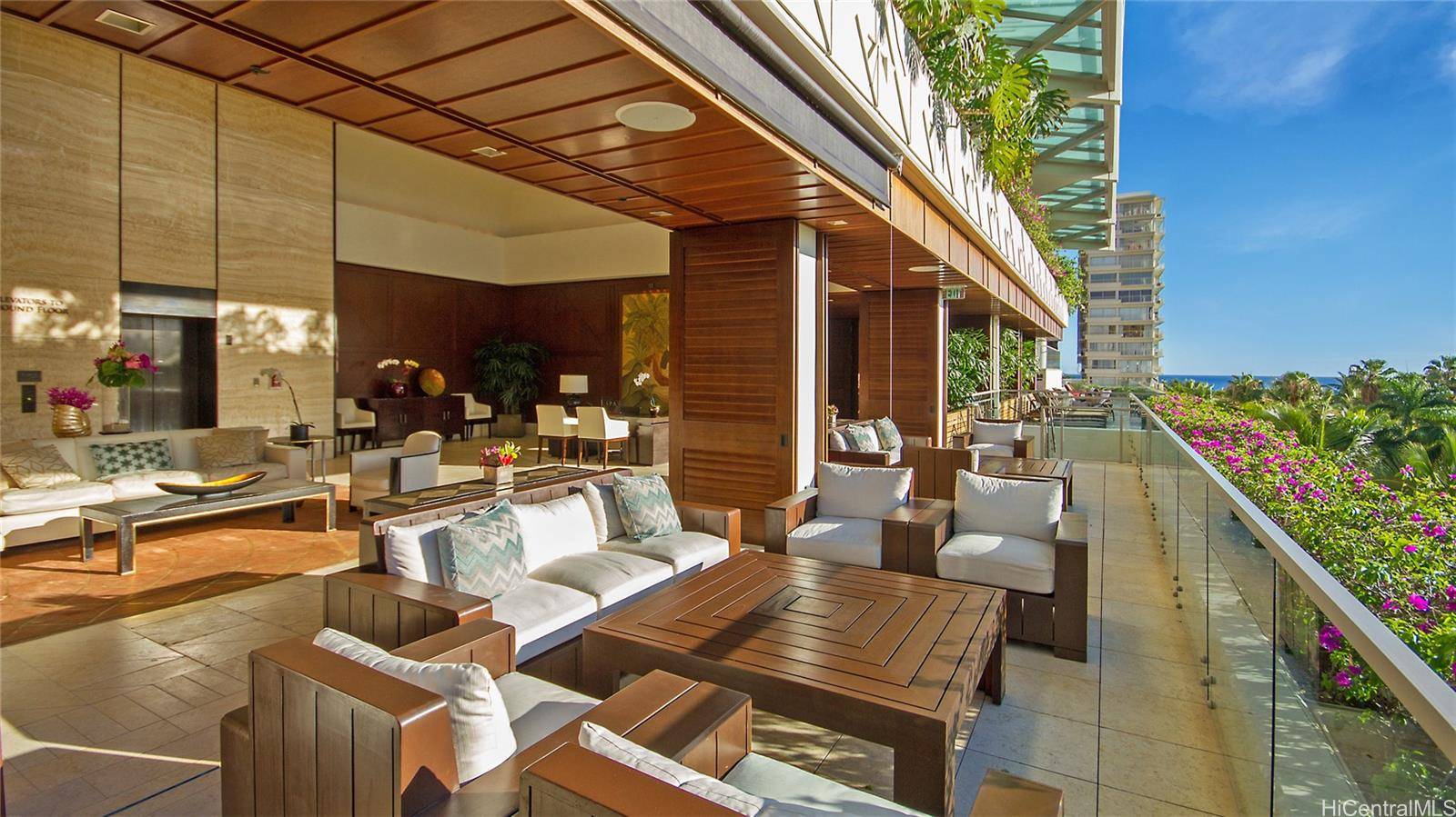 Honolulu, HI 96815,223 Saratoga Road #913