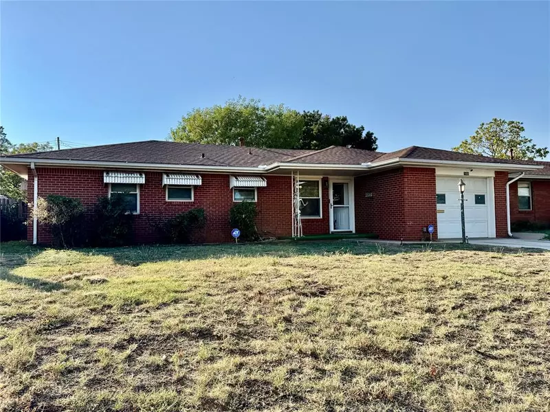 1408 N Market Street, Cordell, OK 73632