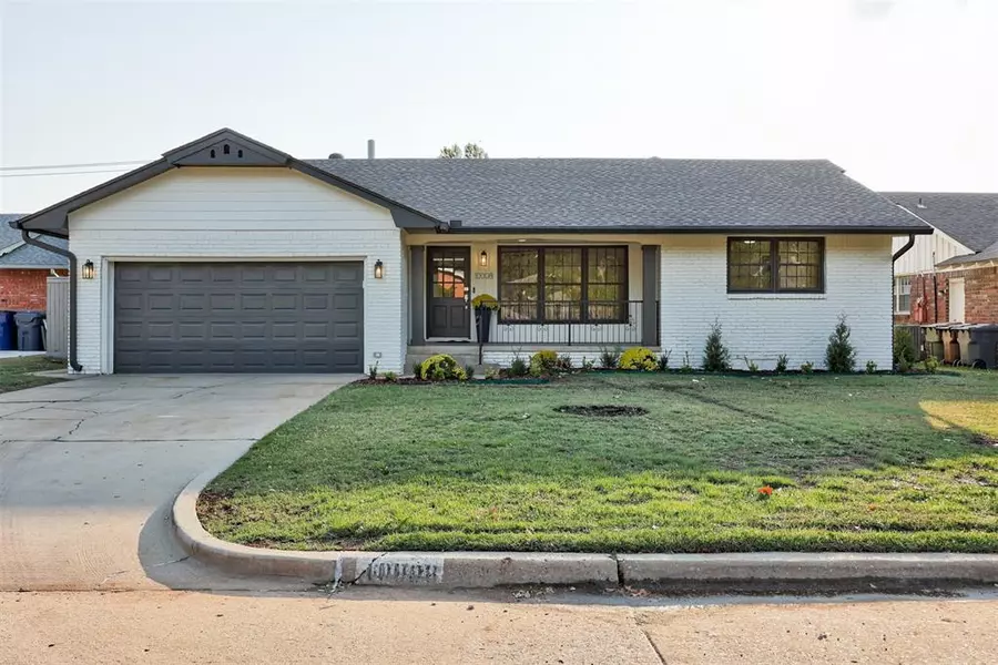 10008 Mahler Place, The Village, OK 73120