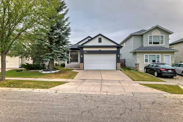 Calgary, AB T3K 4R8,1070 Coventry DR NE