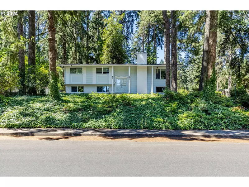 600 KINGSWOOD AVE, Eugene, OR 97405