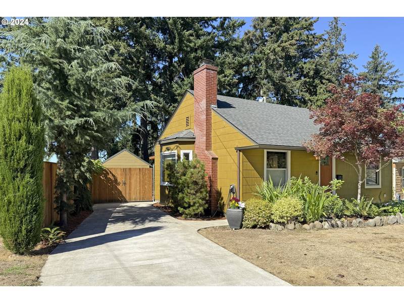 1755 NE BELL DR, Portland, OR 97220