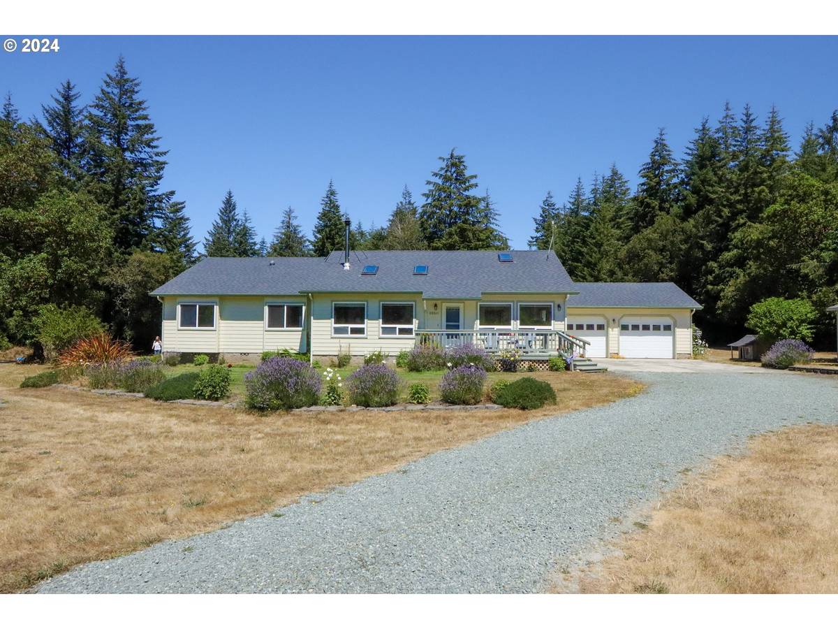 Bandon, OR 97411,88863 SHIRLEY LN