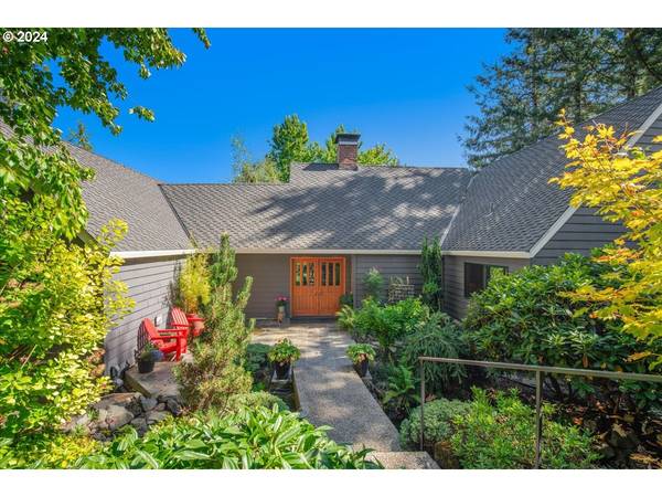 2290 SW BENZ FARM CT, Portland, OR 97225